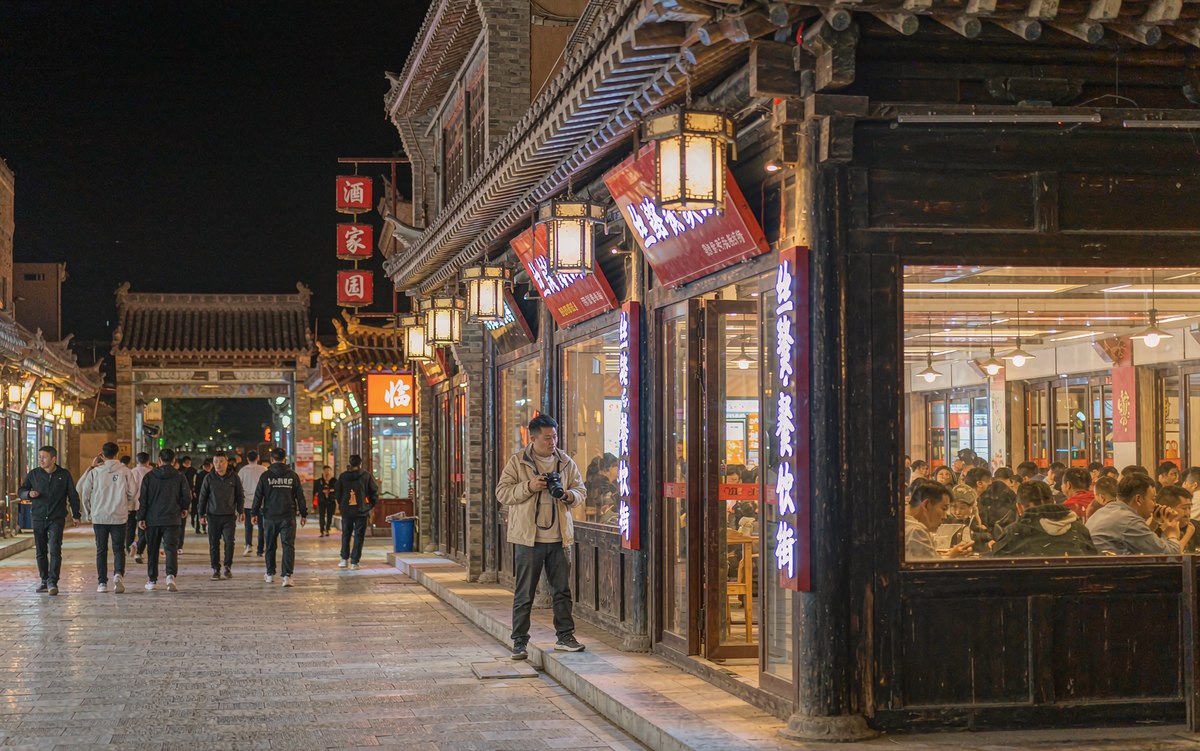 嘉峪关丝路夜市又热闹,你的店怎么把过客变回头客 嘉峪关丝路夜市又热闹,你的店怎么把过客变回头客