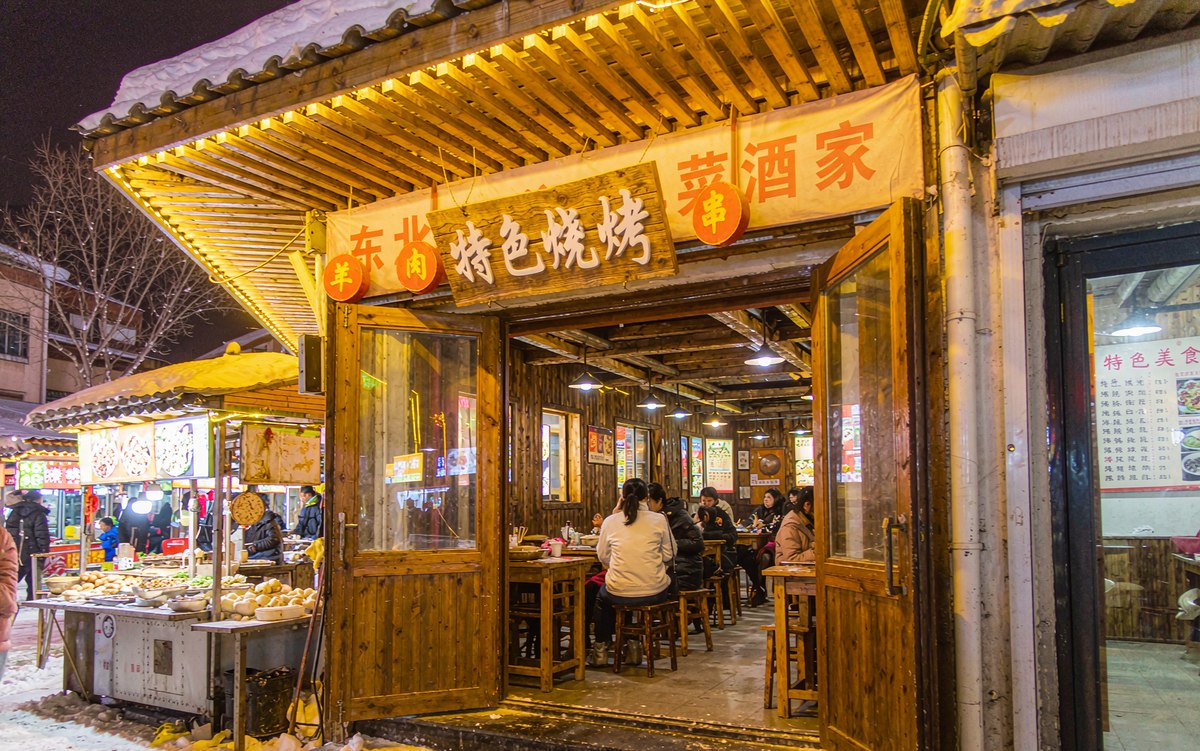 吉林夜市烟火气回来了，你的店怎么接住这波人流