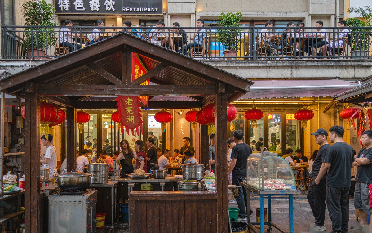 芜湖小吃街人气回暖,你的店怎么接住这波流量 芜湖小吃街人气回暖,你的店怎么接住这波流量