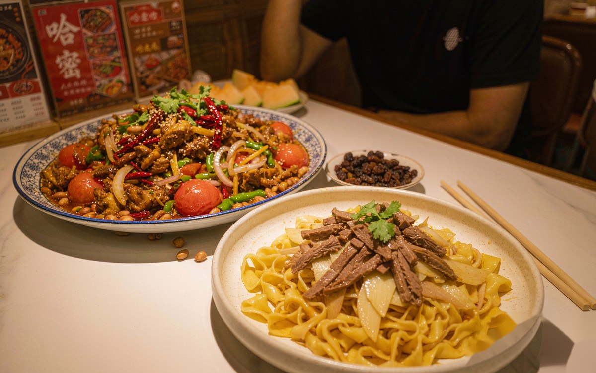 哈密的瓜甜、羊肉香，老板更该让过路的客人惦记着回头
