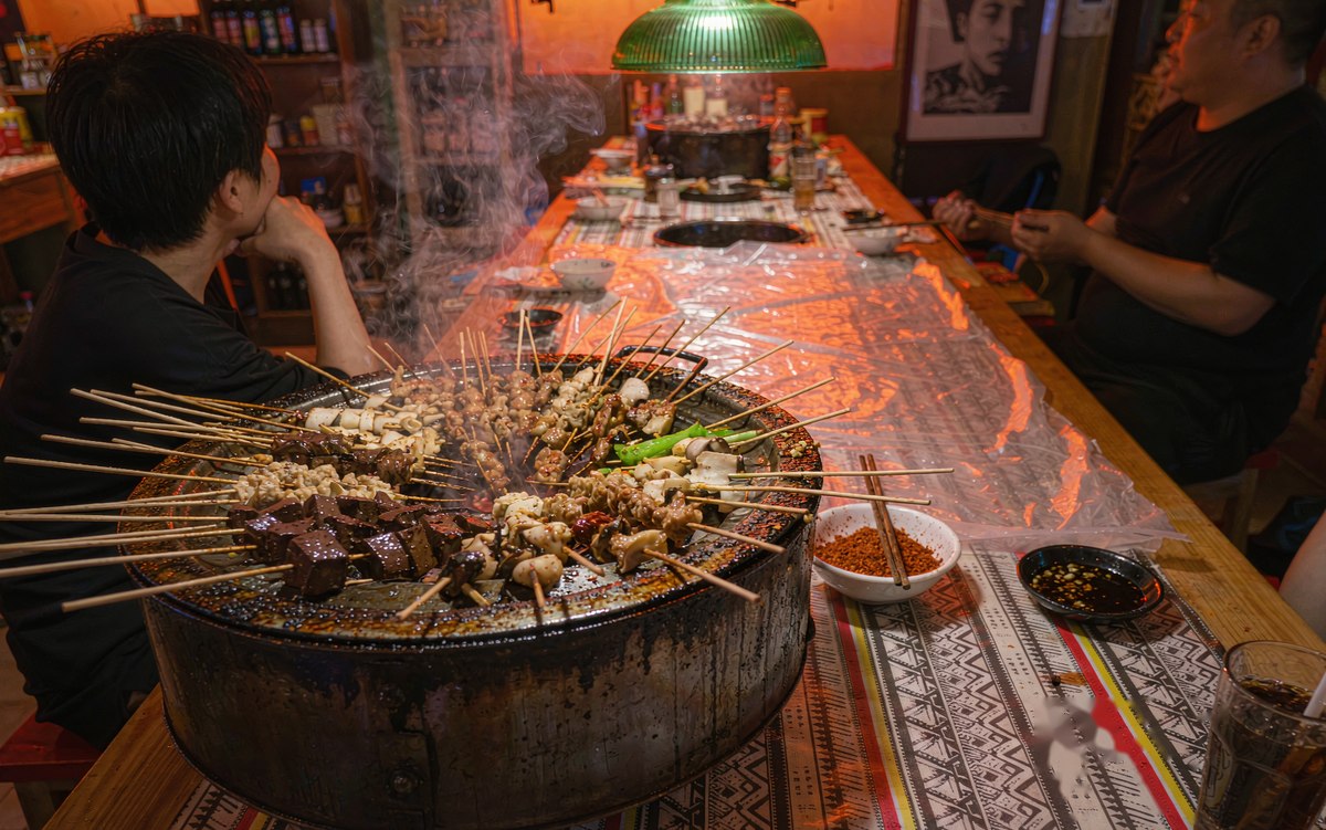 昭通昭通餐饮小程序怎么选？一套系统把点餐、会员、外卖理顺